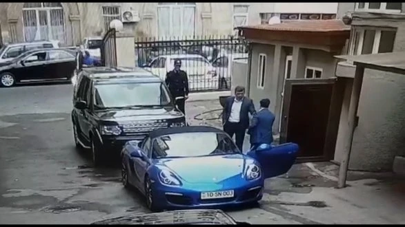 Личный автопарк Руфата Асланлы, насчитывающий свыше десятка автомобилей - ФОТО