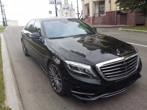 Личный автопарк Руфата Асланлы, насчитывающий свыше десятка автомобилей - ФОТО
