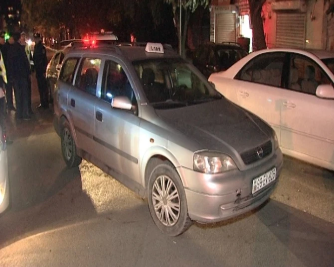 В Баку полиция оштрафовала водителей на дорогих автомобилях - ФОТО