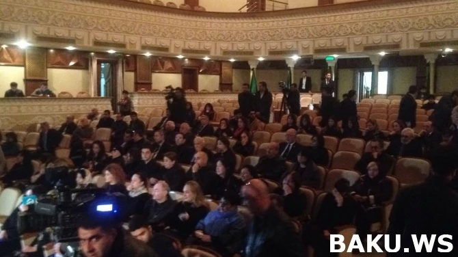 В Баку прощаются с Амалией Панаховой - ФОТО В Баку прощаются с Амалией Панаховой - ФОТО