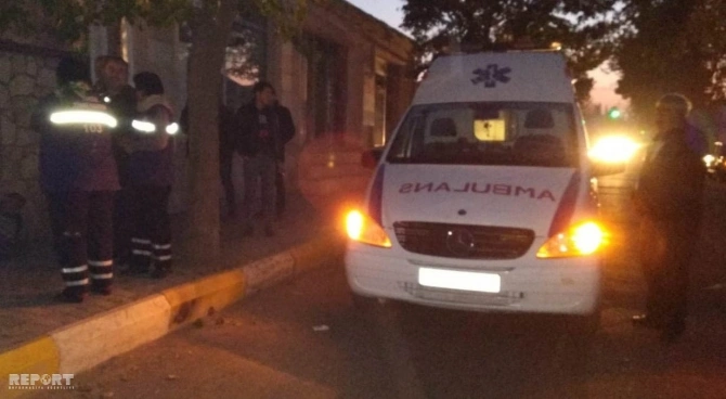 Tovuzda iki kişi yolunortasında yatdı - Böyük tıxac yarandı - FOTO