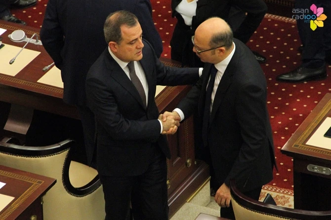 Rəsmilər qeyri-rəsmi - FOTO