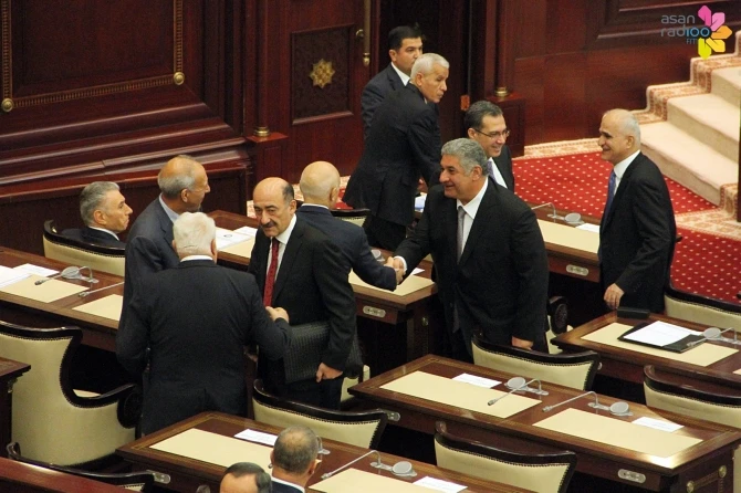 Rəsmilər qeyri-rəsmi - FOTO