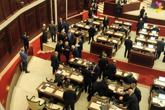 Rəsmilər qeyri-rəsmi - FOTO