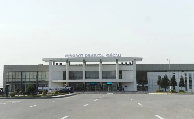 Ильхам Алиев на открытии комплекса железнодорожного вокзала Сумгаита - ФОТО
