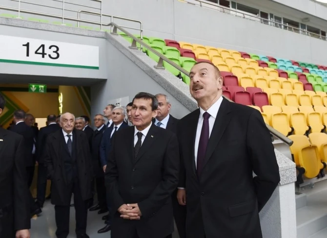 İlham Əliyev Türkmənistana rəsmi səfərə gedib - YENİLƏNİB + FOTO
