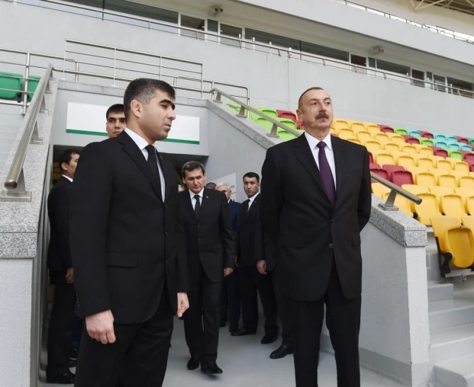 İlham Əliyev Türkmənistana rəsmi səfərə gedib - YENİLƏNİB + FOTO