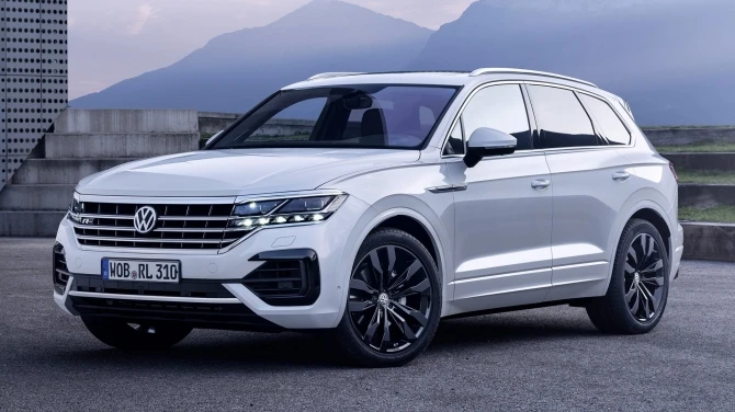 Volkswagen yeni möhtəşəm Touareg-lərini Azərbaycana göndərir - FOTOLAR