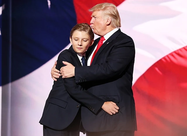 Стиль одежды 12-летнего сына Трампа удивил пользователей Сети - ФОТО