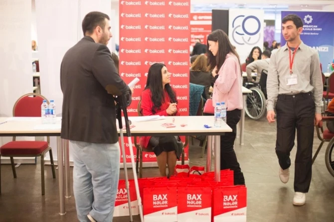 Компания Bakcell помогает людям с ограниченными возможностями найти работу