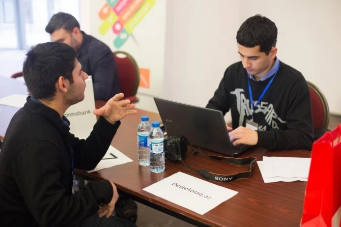 Компания Bakcell помогает людям с ограниченными возможностями найти работу