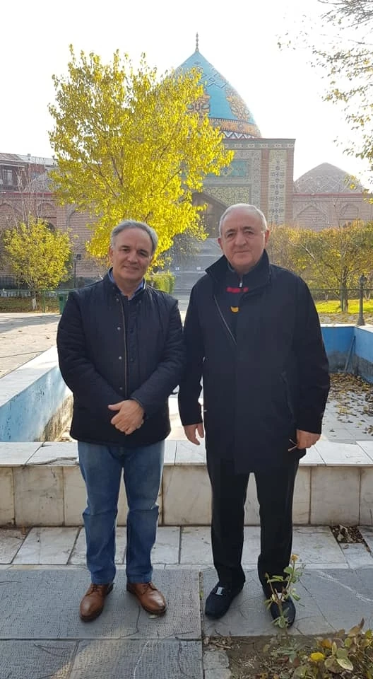 Azərbaycanlı deputatlar Ermənistandakı məsciddə - VİDEO