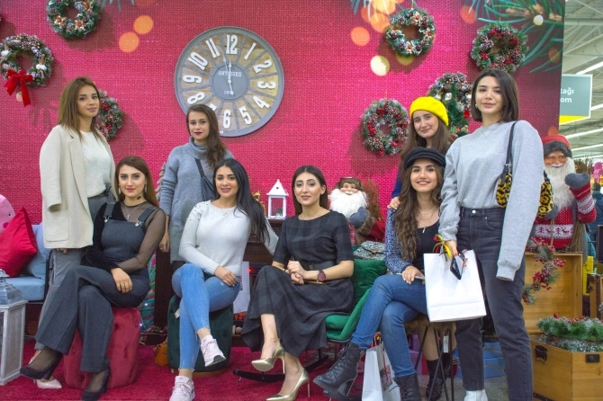 Evimiz Mağazasında Yeni İl Yarmarkasının Təqdimatı