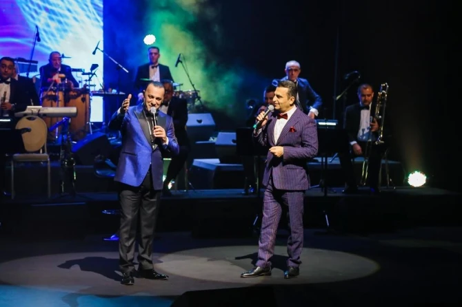 Faytonçu Nazim 50 illik yubileyini səhnədə qeyd etdi - FOTOLAR