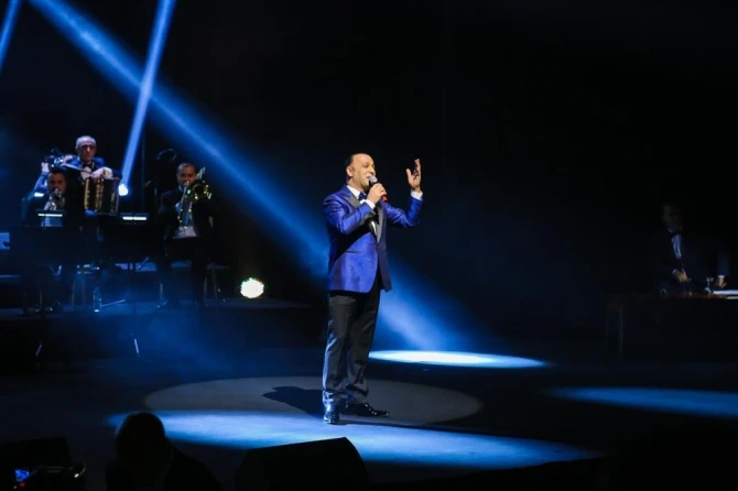 Faytonçu Nazim 50 illik yubileyini səhnədə qeyd etdi - FOTOLAR