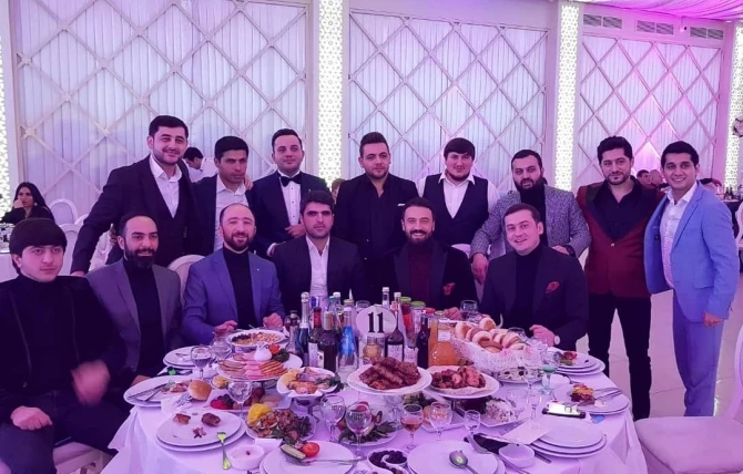 Tanınmış müğənninin toyundan görüntülər - VİDEO