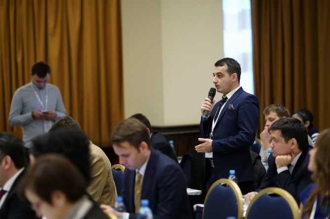 Azərbaycanlı gənclər Moskvada Sergey Lavrovla görüşüb – FOTO