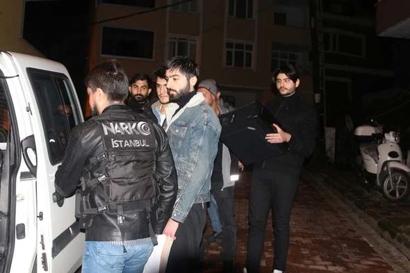 Məşhur “Youtuber qardaşlar” tutuldu – VİDEO Məşhur “Youtuber qardaşlar” tutuldu – VİDEO