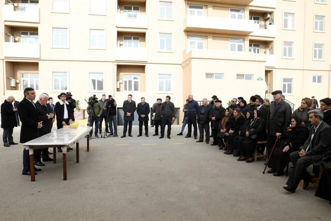 В Азербайджане семьям шехидов и инвалидам предоставлено еще 145 квартир - ФОТО