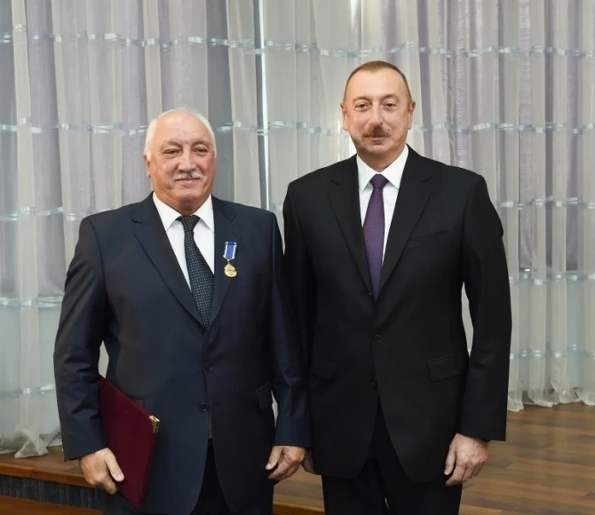 Президент подарил квартиры спортсменам - ФОТО