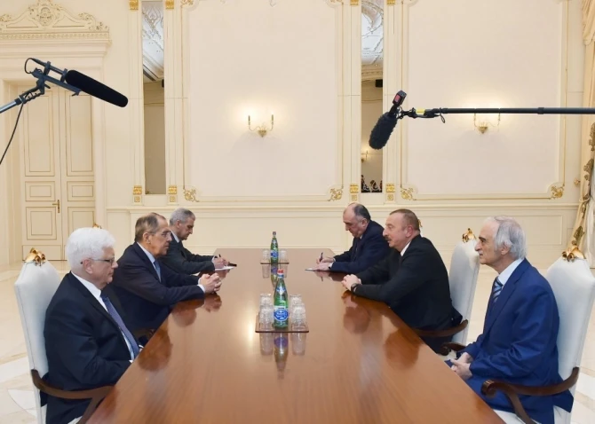 Ильхам Алиев принял Сергея Лаврова - ФОТО