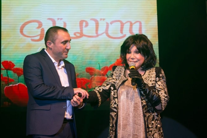 Konserti mərhum həyat yoldaşına həsr etdi: 