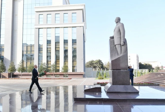 Ильхам Алиев на открытии нового здания Полицейской академии - ФОТО