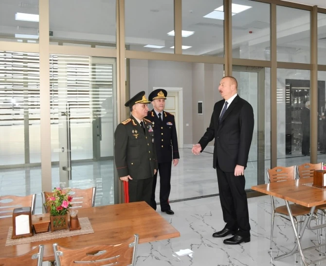 Ильхам Алиев на открытии нового здания Полицейской академии - ФОТО