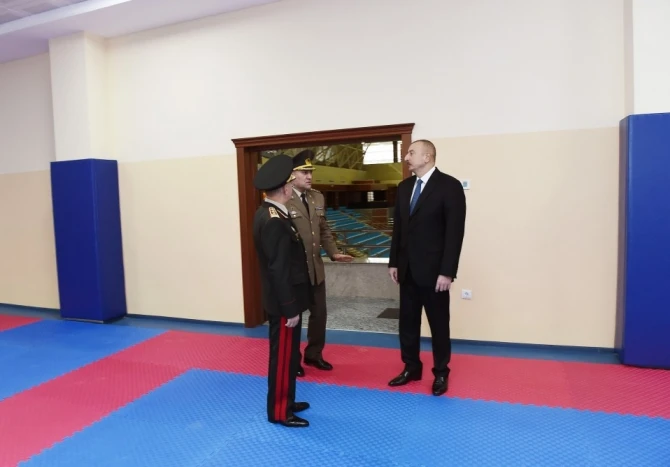 Ильхам Алиев на открытии спортивно-оздоровительного клуба МЧС - ФОТО