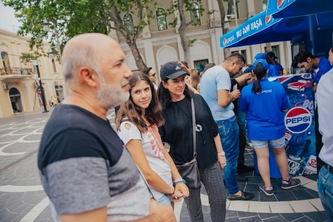 Азербайджанцы определили свой любимый напиток - ФОТО
