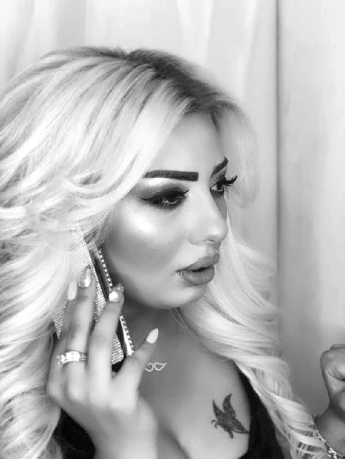 Sevgilisi tərəfindən qətlə yetirilən qızın meyiti Gəncəyə gətirildi - FOTO