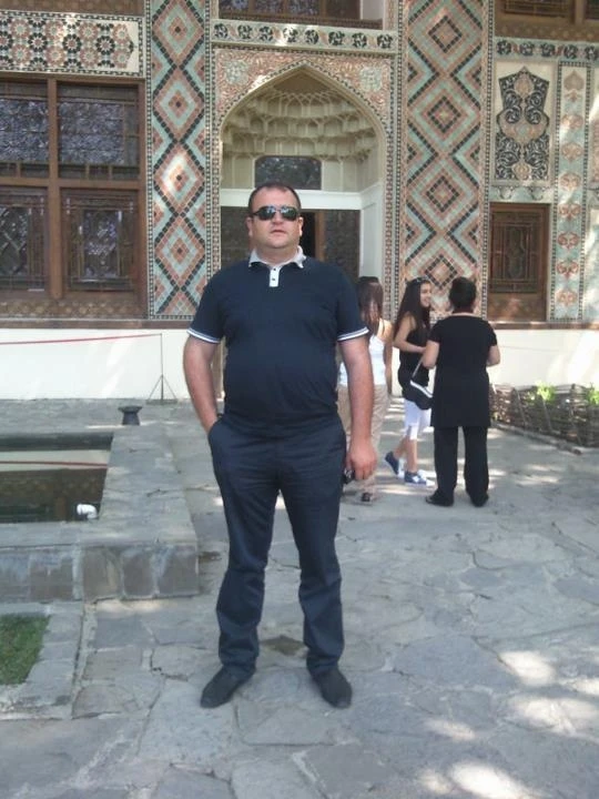 Azərbaycanda 49 yaşlı idarə rəisi qəfil öldü - FOTO