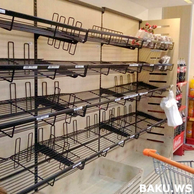 Bakı sakinləri təşvişdə - marketlərdə çörək qıtlığı yarandı  (FOTOLAR)