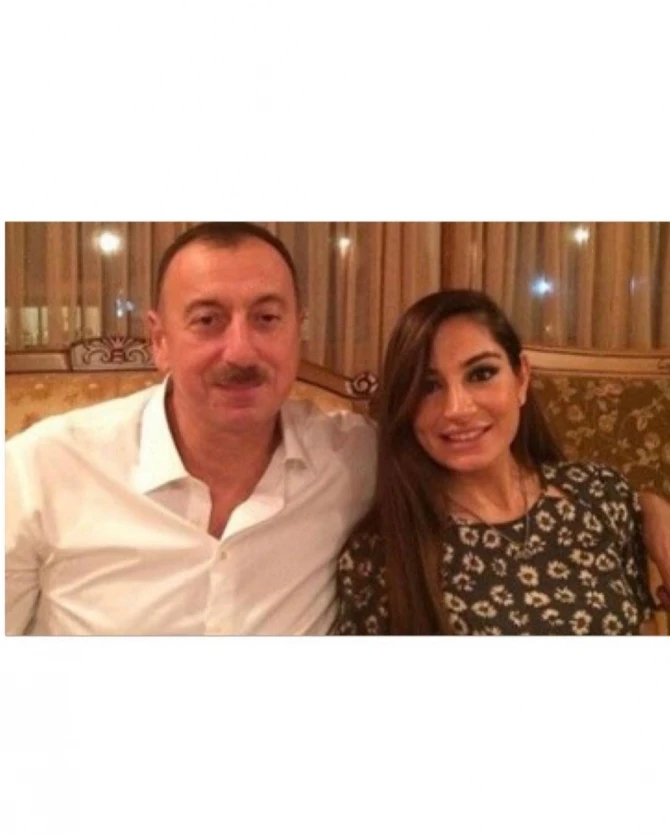 Лейла Алиева поздравила родителей со знаменательной датой - ФОТО