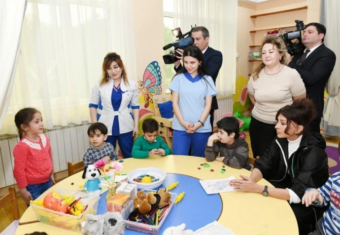 Мехрибан Алиева в Детском психоневрологическом центре - ФОТО
