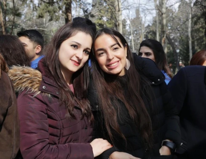 Birinci vitse-prezident “Xan bağı”nda gəncəlilərlə görüşüb (FOTO)