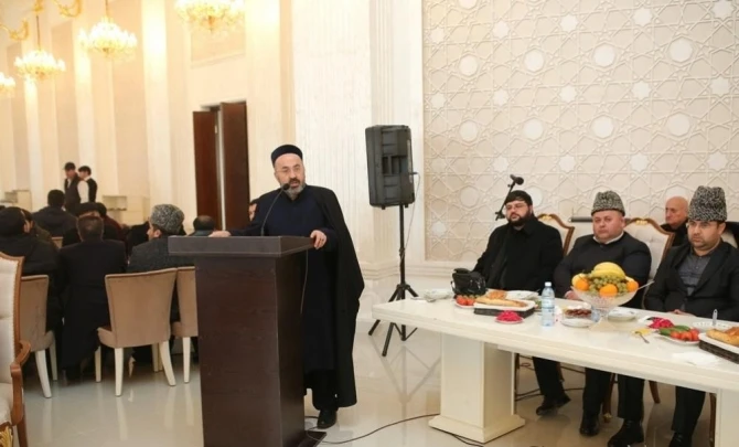Mehriban Əliyevanın adından “İmamzadə”də ehsan verildi (VİDEO)