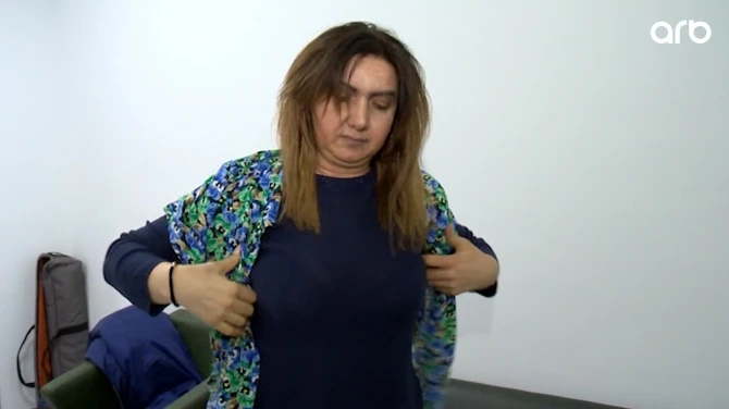 Azərbaycanlı məşhur özünü səfil qadın görkəminə salıb onunla görüşə getdi - VİDEO + FOTO