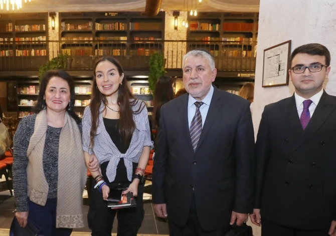 Лейла Алиева на презентации романа 