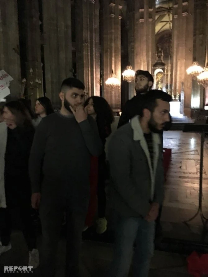 Армяне напали на церковь, где проходило мероприятие в связи с Ходжалинским геноцидом - ФОТО