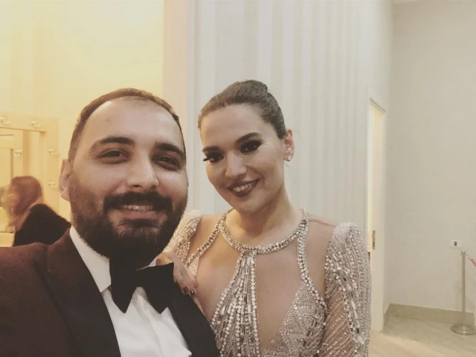Demet Akalın Bakıda sünnət toyunda (VİDEO)