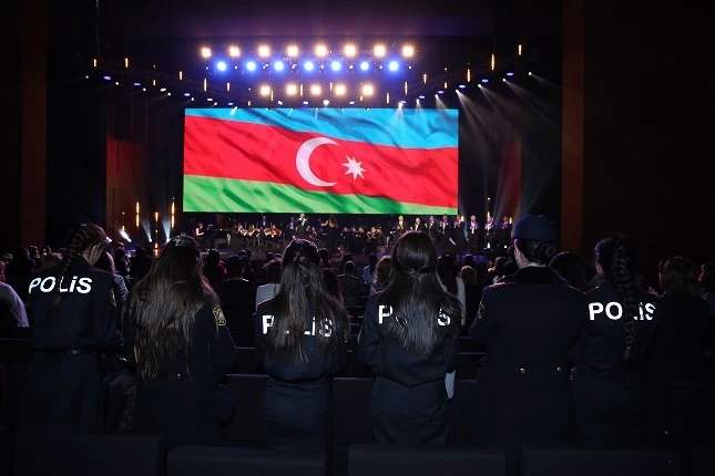 İTV-dən 8 Mart sürprizi - FOTOLAR İTV-dən 8 Mart sürprizi - FOTOLAR