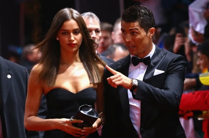 Ирина Шейк научила Криштиану Роналду русским словам - ВИДЕО