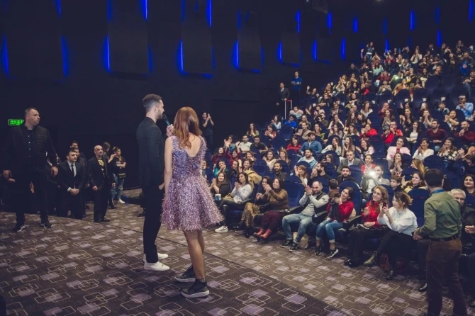 Мурат Боз и Седа Бакан в CinemaPlus - ФОТО+ВИДЕО
