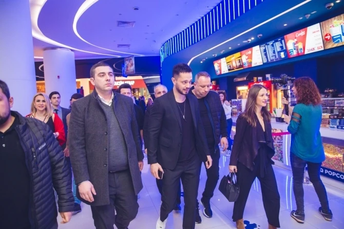 Мурат Боз и Седа Бакан в CinemaPlus - ФОТО+ВИДЕО