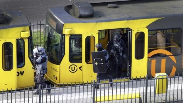 Tramvayda oturanlara atəş açanla bağlı FAKTLAR - FOTO+VİDEO