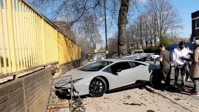 Мажор опозорился перед камерами, разбив вдребезги свой Lamborghini - ВИДЕО