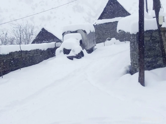 В Азербайджане выпало более полуметра снега - ФОТО