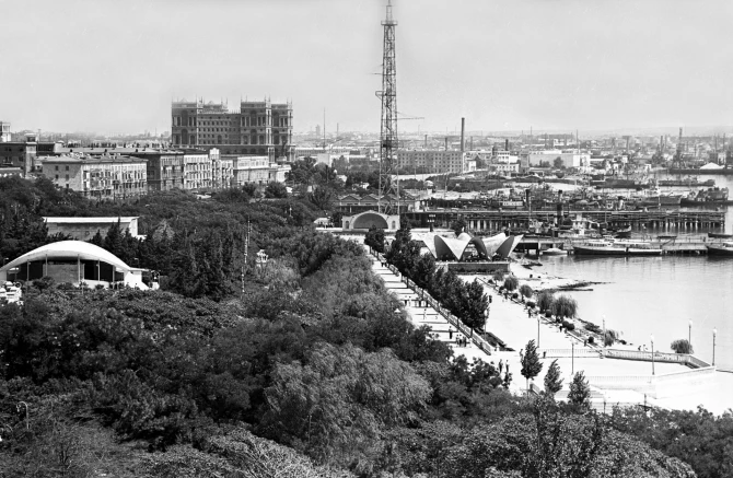 НОВЫЕ ДОКУМЕНТЫ: Стала известна точная ДАТА создания Бакинского бульвара - ФОТО