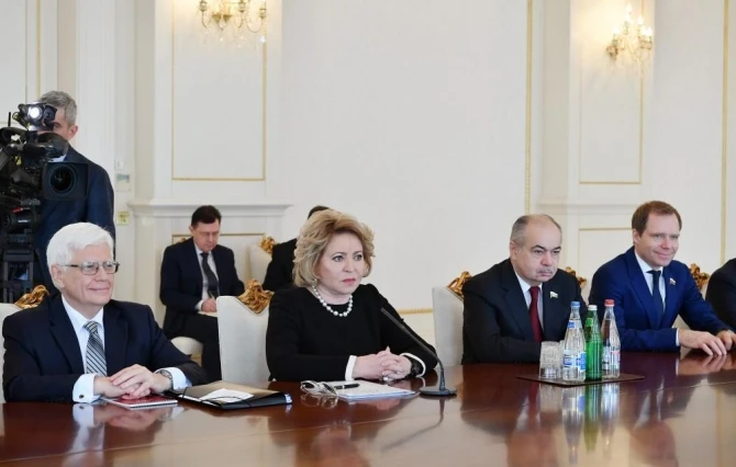 Валентина Матвиенко на переговорах с Ильхамом Алиевым - ФОТО